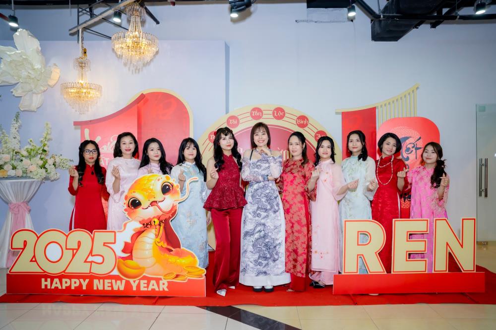 Tại sao Year End Party cần c&oacute; chủ đề