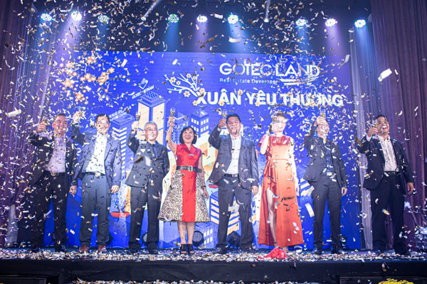 Mục đ&iacute;ch của buổi tiệc Year End Party