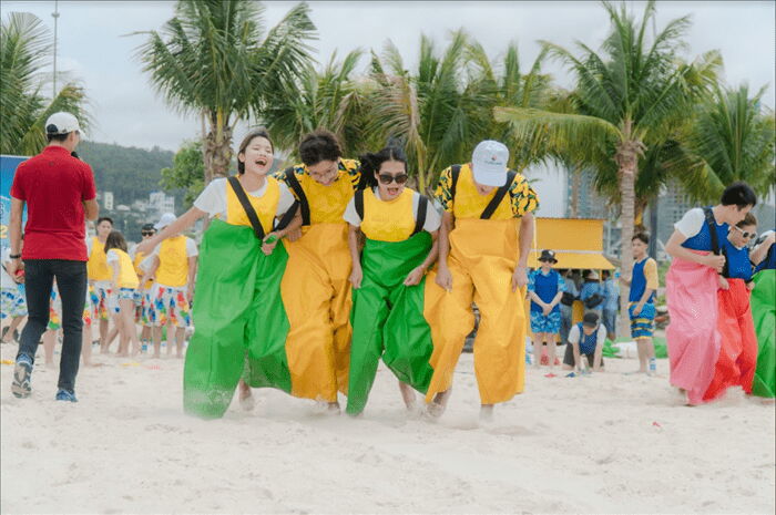 Trận cầu đỉnh cao - Trò chơi team building vui nhộn, hài hước