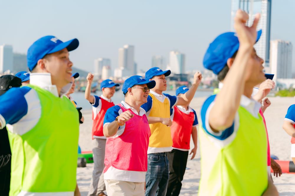 Tổ chức team building bãi biển vui nhộn và hấp dẫn