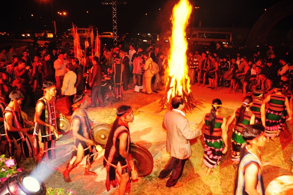 Lịch trình tour team building Khám phá văn hóa - Trải nghiệm cộng đồng 2 Ngày 1 Đêm