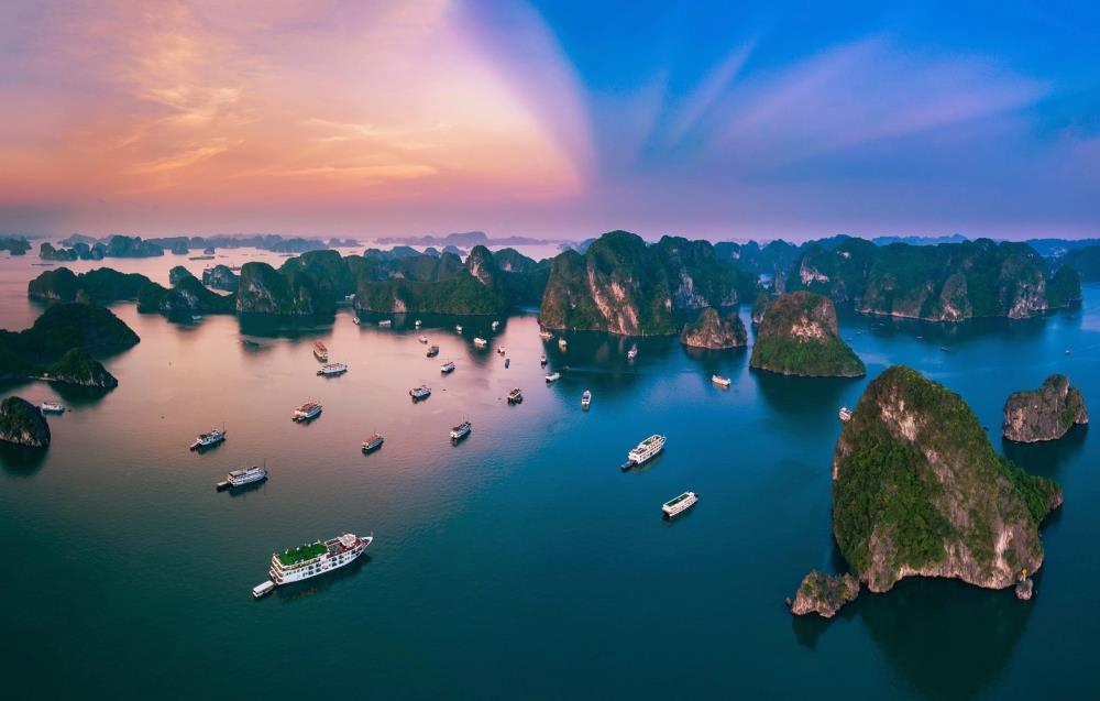Hạ Long – Team building trên vịnh di sản thế giới