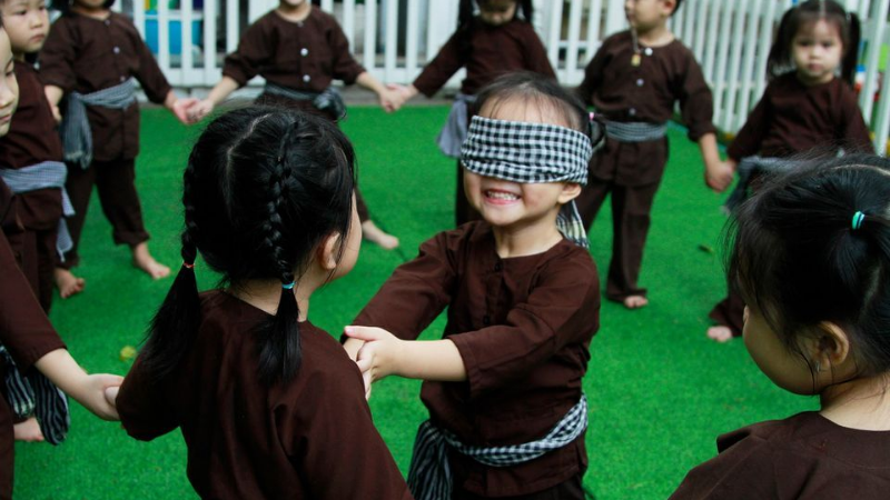 Trò chơi dân gian: Bịt mắt bắt dê