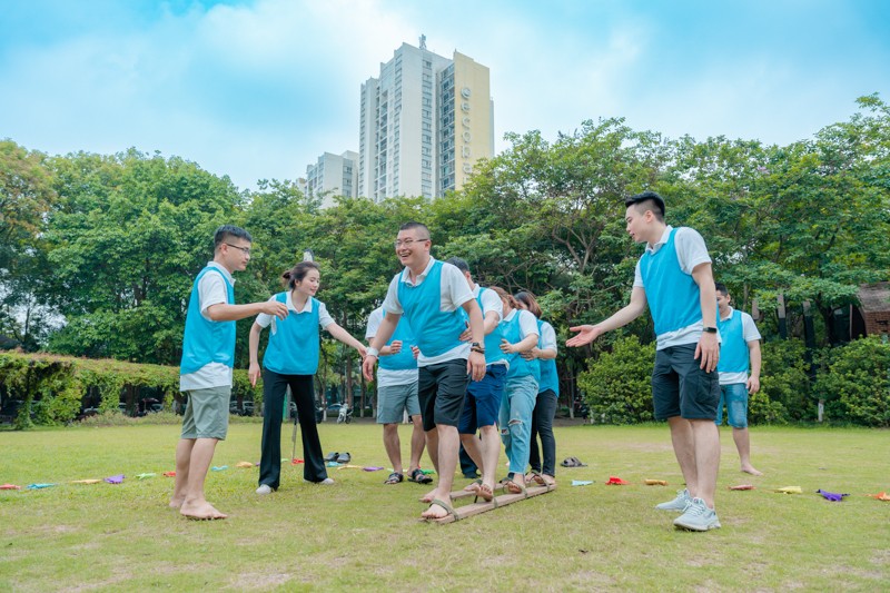 Công viên Mùa Hạ Ecopark không gian rộng rãi với thảm cỏ xanh mát