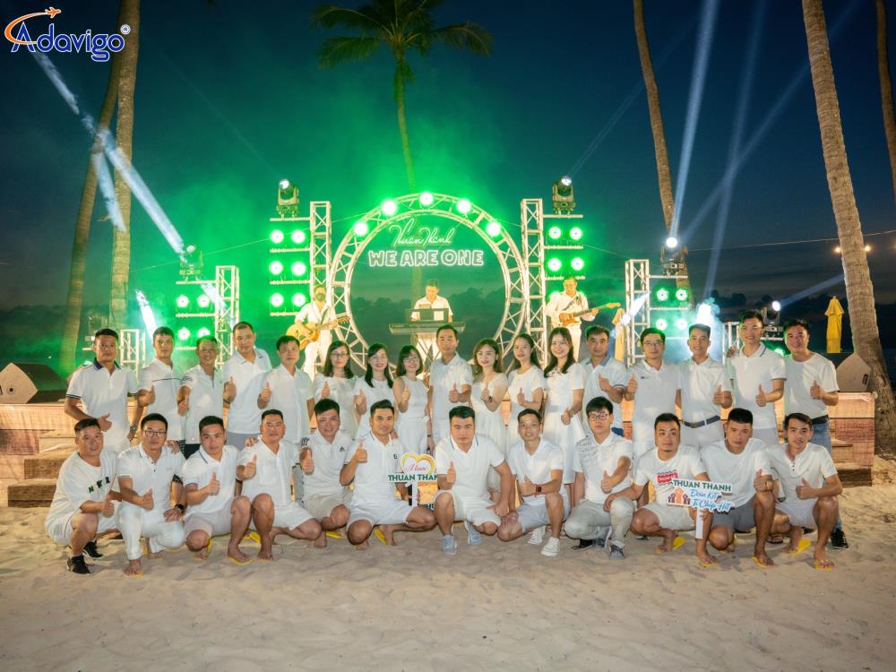 Trang phục cho team building kết hợp Gala Dinner.