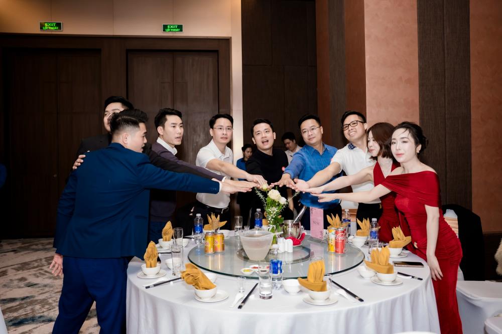 Gala dinner là gì? Tại sao cần phải tổ chức gala dinner